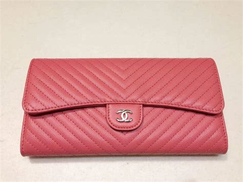 chanel wallet hk.